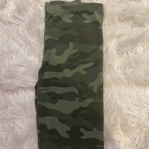 green camo leggings